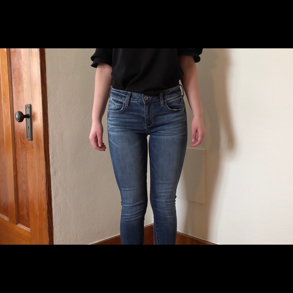 Mid-Rise regular length American Eagle jeggings